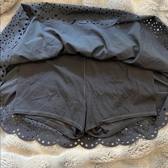 Offline by Aerie Tiered Eyelet Black Tennis Skirt Skort - Picture 5 of 5